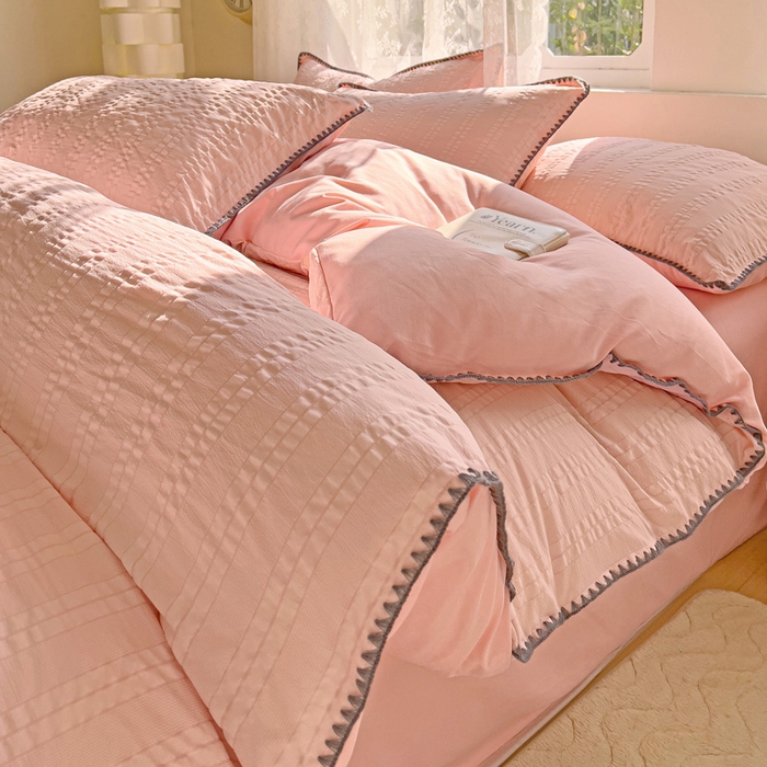 91家纺网 家纺一手货源 找家纺 娜娜 2025新款磨毛水洗棉泡泡纱贝壳边四件套 泡泡纱-藕粉