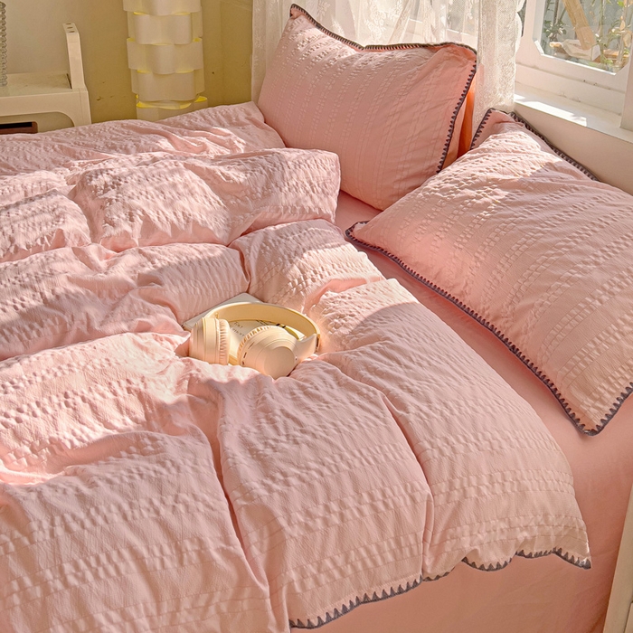 91家纺网 家纺一手货源 找家纺 娜娜 2025新款磨毛水洗棉泡泡纱贝壳边四件套 泡泡纱-藕粉