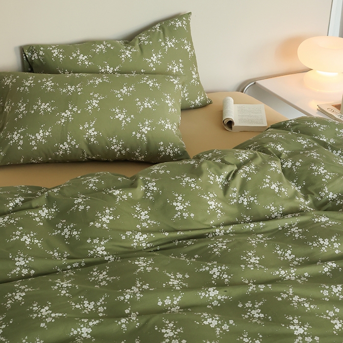 91家纺网 家纺一手货源 找家纺 2025春夏新品母婴A类全棉纯棉针织棉软糯糯清新小碎花床单款四件套 蔷薇绿