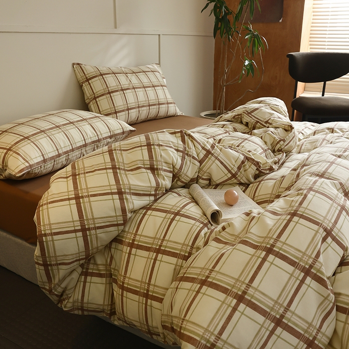 91家纺网 家纺一手货源 找家纺 2025春夏新品母婴A类全棉纯棉针织棉软糯糯清新小碎花床单款四件套 格纹