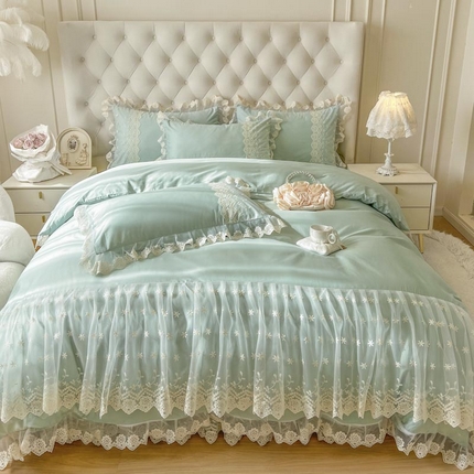 91家纺网 家纺一手货源 找家纺 恋尚 2025新款60贡缎长绒棉床笠裙款四件套-薇梦 薇梦-香草绿