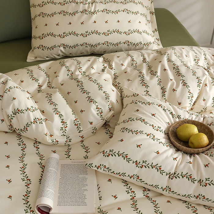 91家纺网 家纺一手货源 找家纺 2025春夏新品母婴A类全棉纯棉针织棉软糯糯清新小碎花床单款四件套 秘密花园