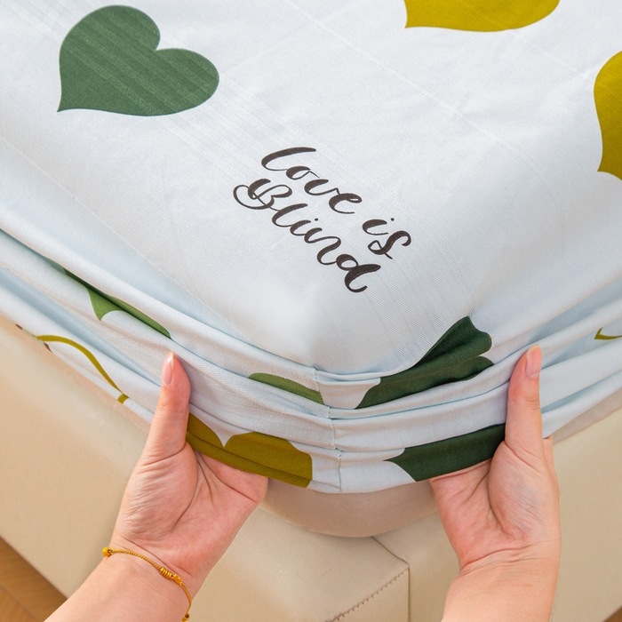 91家纺网 家纺一手货源 找家纺 棉乐町 2025新款五幅段床笠心心熊