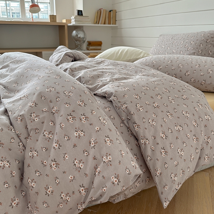 91家纺网 家纺一手货源 找家纺 2025春夏新品母婴A类全棉纯棉针织棉软糯糯清新小碎花床单款四件套 艾沙咖