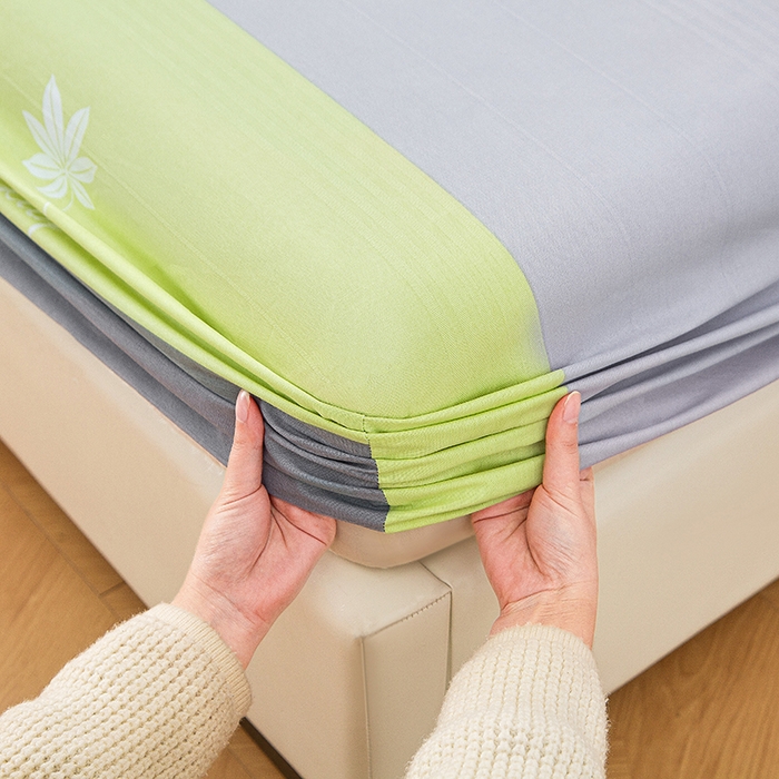 91家纺网 家纺一手货源 找家纺 金泰莱 2025新款五幅段床笠 枫叶绿条