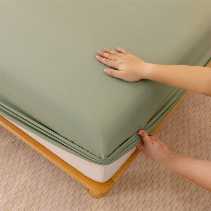 91家纺网 家纺一手货源 找家纺 优迈 2025新款水洗棉亲肤磨毛纯色单品系列单床笠单枕套三件套 抹茶