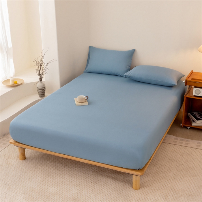 91家纺网 家纺一手货源 找家纺 优迈 2025新款水洗棉亲肤磨毛纯色单品系列单床笠单枕套三件套 雾蓝