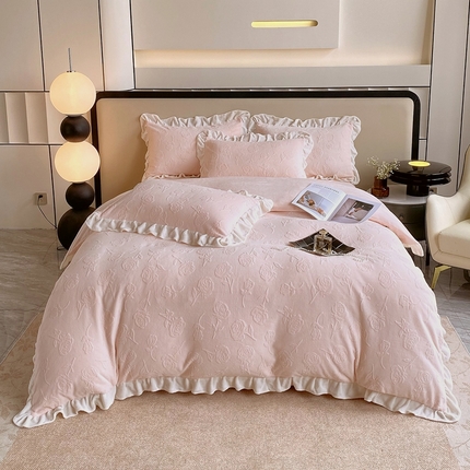 91家纺网 家纺一手货源 找家纺 （总）焱博家纺 2025新款全消光雕花牛奶绒韩版四件套