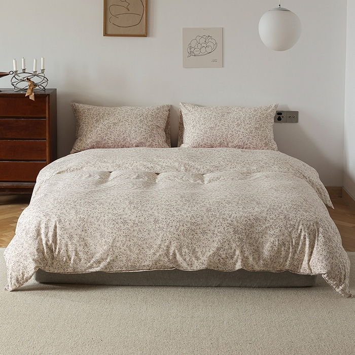 91家纺网 家纺一手货源 找家纺 2025春夏新品母婴A类全棉纯棉针织棉软糯糯清新小碎花床单款四件套 摩卡棕