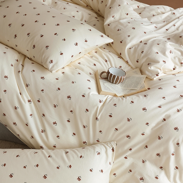 91家纺网 家纺一手货源 找家纺 2025春夏新品母婴A类全棉纯棉针织棉软糯糯清新小碎花床单款四件套 玛奇朵米白