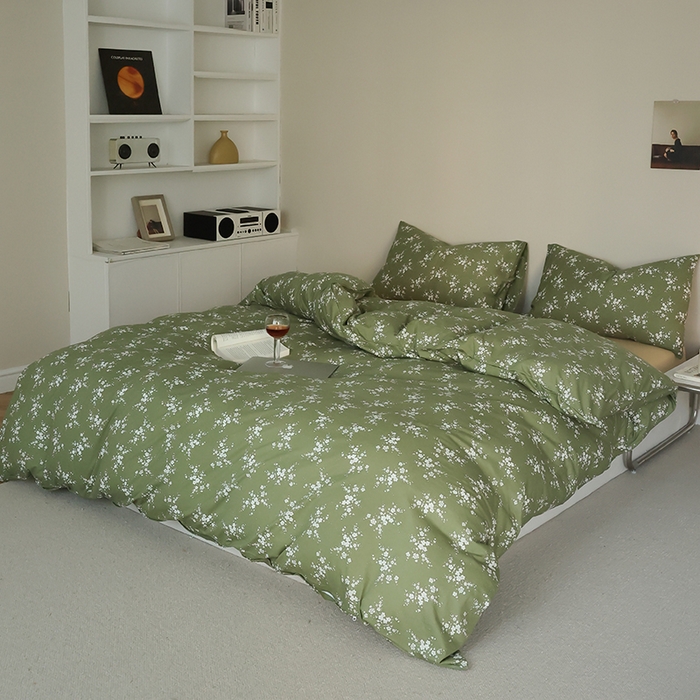 91家纺网 家纺一手货源 找家纺 2025春夏新品母婴A类全棉纯棉针织棉软糯糯清新小碎花床单款四件套 蔷薇绿