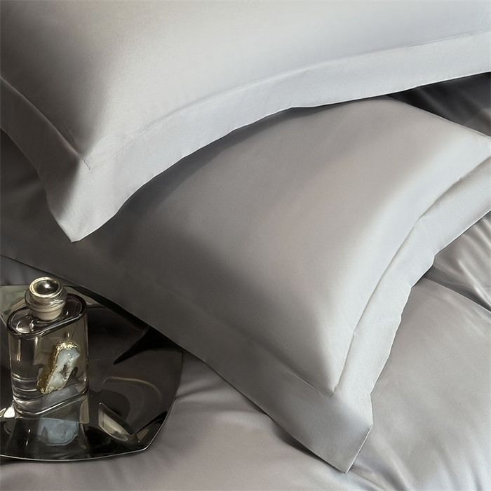 91家纺网 家纺一手货源 找家纺 朵希曼 2025新款纯色贡缎长绒棉系列四件套 典雅灰