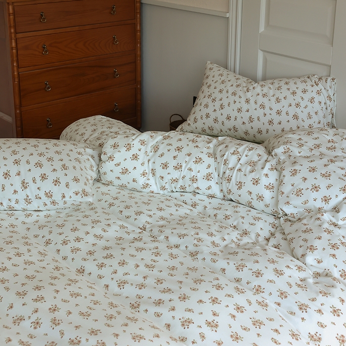 91家纺网 家纺一手货源 找家纺 2025春夏新品母婴A类全棉纯棉针织棉软糯糯清新小碎花床单款四件套 爱莎绿