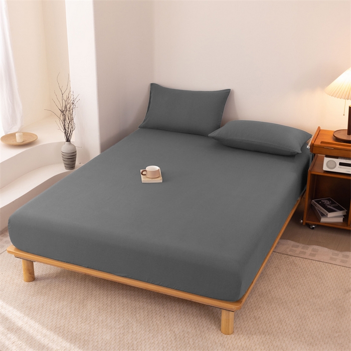 91家纺网 家纺一手货源 找家纺 优迈 2025新款水洗棉亲肤磨毛纯色单品系列单床笠单枕套三件套 深灰