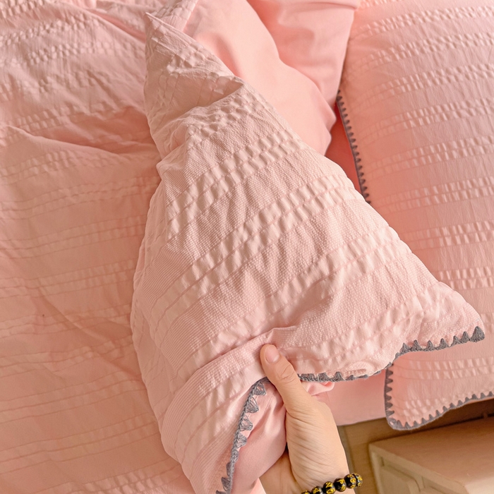 91家纺网 家纺一手货源 找家纺 娜娜 2025新款磨毛水洗棉泡泡纱贝壳边四件套 泡泡纱-藕粉