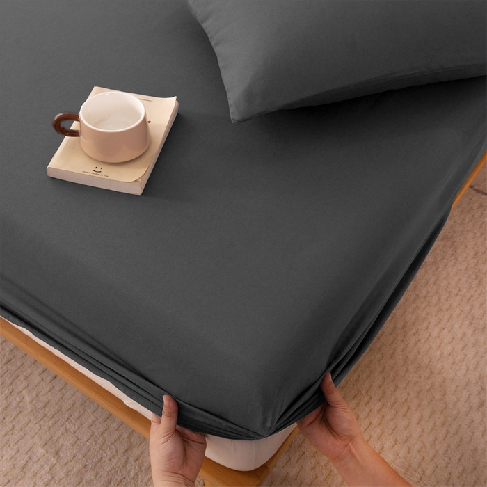 91家纺网 家纺一手货源 找家纺 优迈 2025新款水洗棉亲肤磨毛纯色单品系列单床笠单枕套三件套 深灰