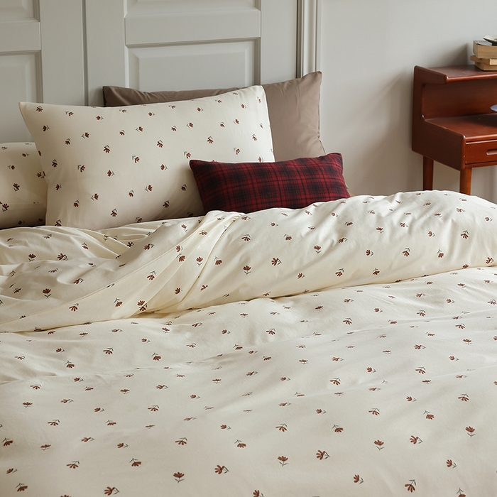 91家纺网 家纺一手货源 找家纺 2025春夏新品母婴A类全棉纯棉针织棉软糯糯清新小碎花床单款四件套 玛奇朵米白