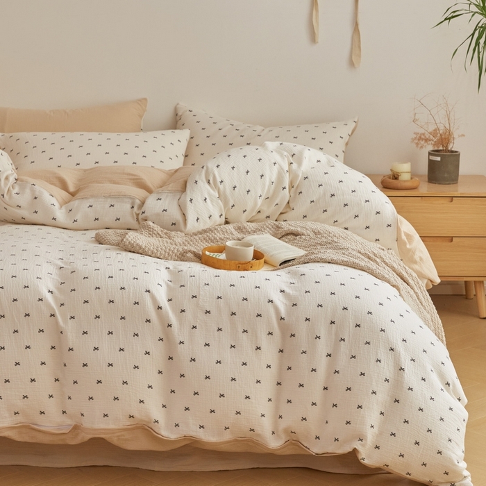 91家纺网 家纺一手货源 找家纺 618家纺 2025新款A类母婴级全棉三层纱皱皱纱纯棉四件套 蝴蝶结米