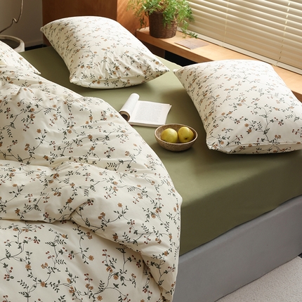 2025春夏新品母婴A类全棉纯棉针织棉软糯糯清新小碎花床单款四件套 蔓藤黄