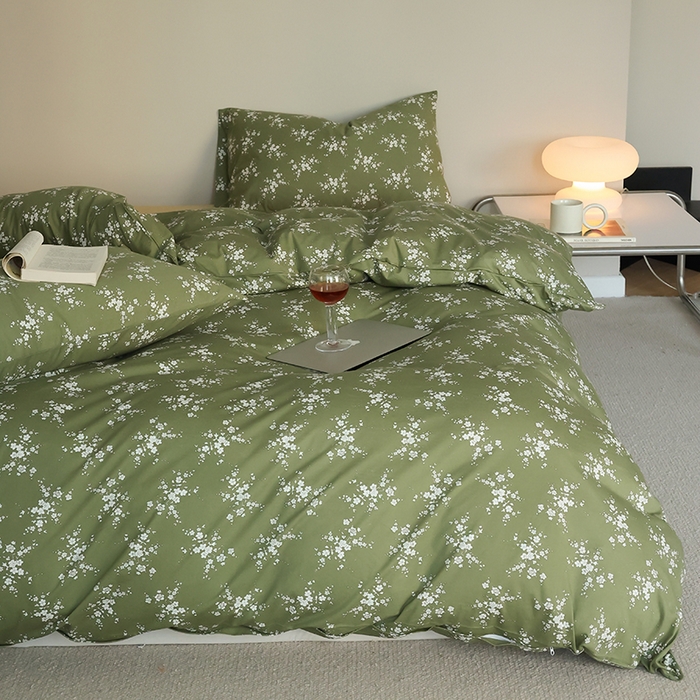 91家纺网 家纺一手货源 找家纺 2025春夏新品母婴A类全棉纯棉针织棉软糯糯清新小碎花床单款四件套 蔷薇绿