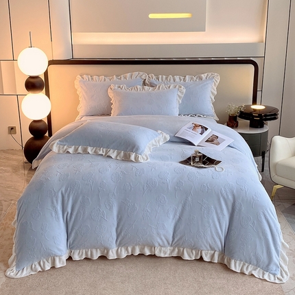 91家纺网 家纺一手货源 找家纺 （总）焱博家纺 2025新款全消光雕花牛奶绒韩版四件套