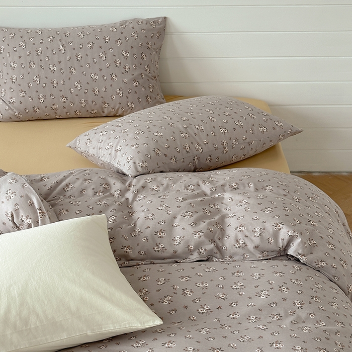 91家纺网 家纺一手货源 找家纺 2025春夏新品母婴A类全棉纯棉针织棉软糯糯清新小碎花床单款四件套 艾沙咖