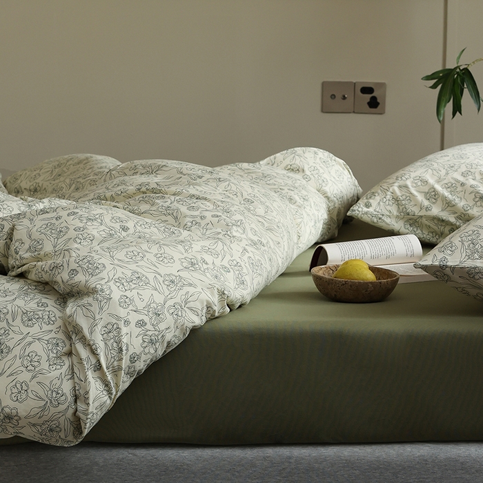 91家纺网 家纺一手货源 找家纺 2025春夏新品母婴A类全棉纯棉针织棉软糯糯清新小碎花床单款四件套 春晓绿