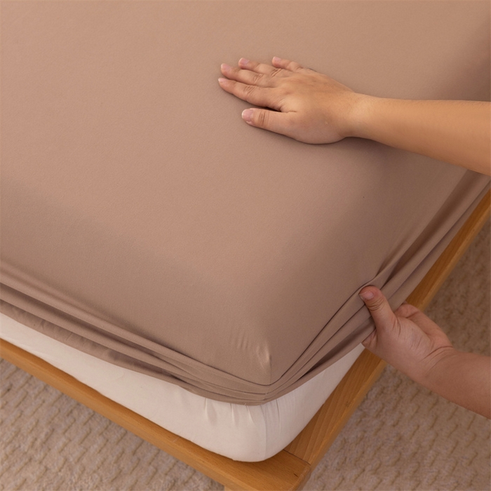 91家纺网 家纺一手货源 找家纺 优迈 2025新款水洗棉亲肤磨毛纯色单品系列单床笠单枕套三件套 咖色