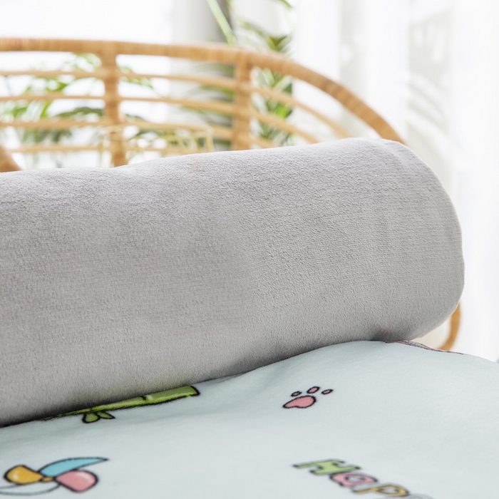 91家纺网 家纺一手货源 找家纺 乐秀 2024新款幼儿园牛奶绒儿童床垫套+床垫芯 运动熊猫