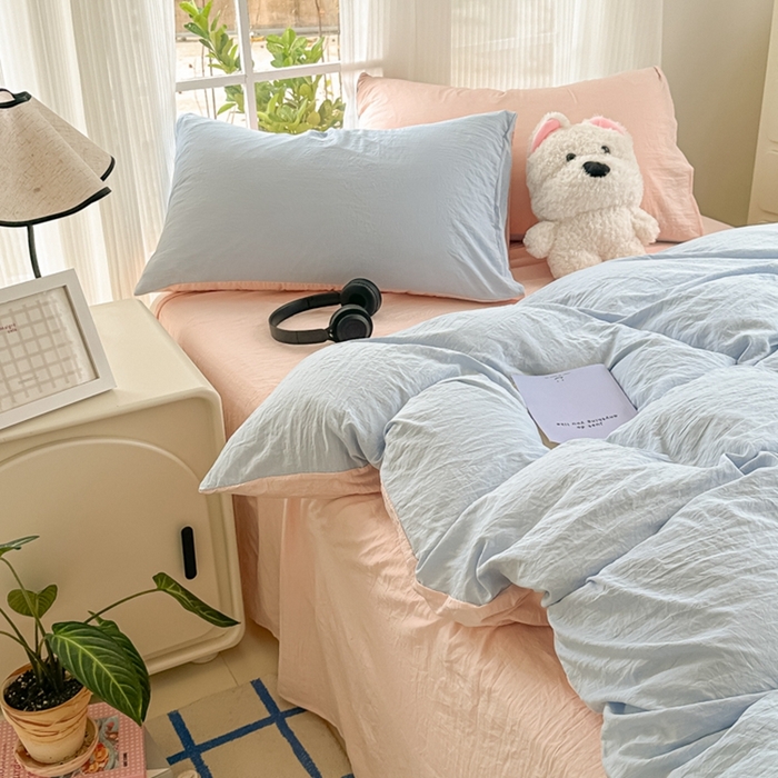 91家纺网 家纺一手货源 找家纺 韩巢家纺 2025新款ins风超柔水洗棉四件套-纯色双拼系列（提供卖家秀） 水洗棉蓝粉