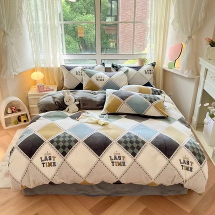 91家纺网 家纺一手货源 找家纺 （总）席佬大 2025新款冬季亲肤透气牛奶绒印花四件套 可提供买家秀