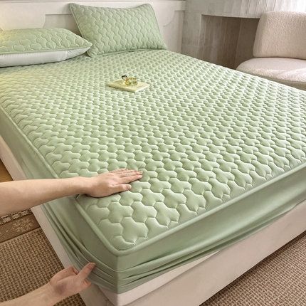 91家纺网 家纺一手货源 找家纺 迪梦思家纺 2025新款A类亲肤原棉夹棉床笠-蜂窝 蜂窝-豆绿