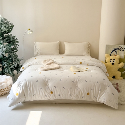 91家纺网 家纺一手货源 找家纺 （总）亿莱鑫 2025新款企鹅绒印花被子被芯春秋被冬被