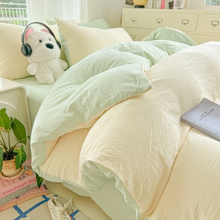 91家纺网 家纺一手货源 找家纺 韩巢家纺 2025新款ins风超柔水洗棉四件套-纯色双拼系列（提供卖家秀） 水洗棉奶黄绿