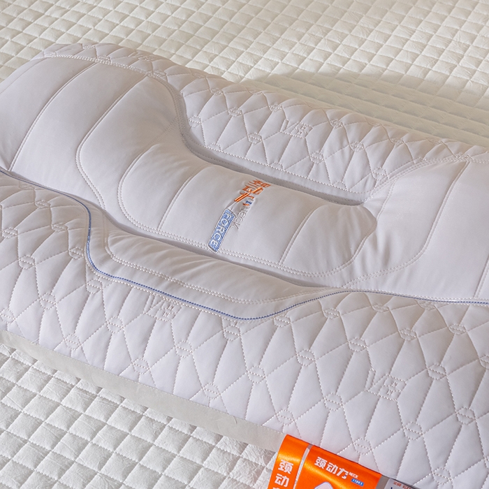 91家纺网 家纺一手货源 找家纺 萌番宝 2025新款护颈枕劲动力羽丝绒星级酒店枕芯 灰色双凹劲动力48*74cm