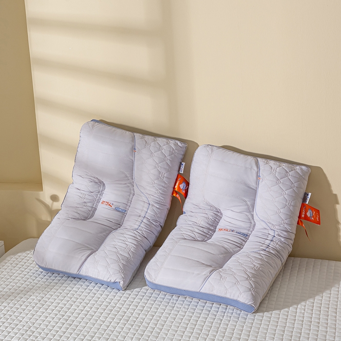 91家纺网 家纺一手货源 找家纺 萌番宝 2025新款护颈枕劲动力羽丝绒星级酒店枕芯 灰色双凹劲动力48*74cm