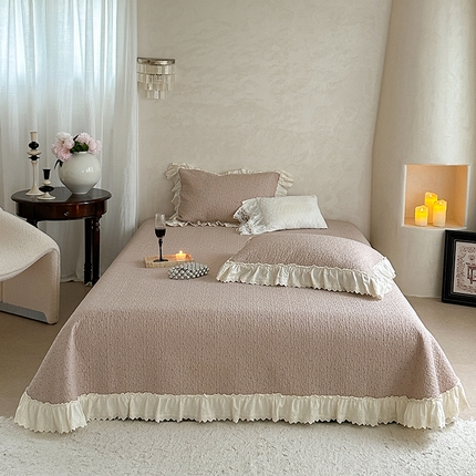 91家纺网 家纺一手货源 找家纺 2025新款法式花边印花款全棉双层纱床盖三件套 月光舒曼