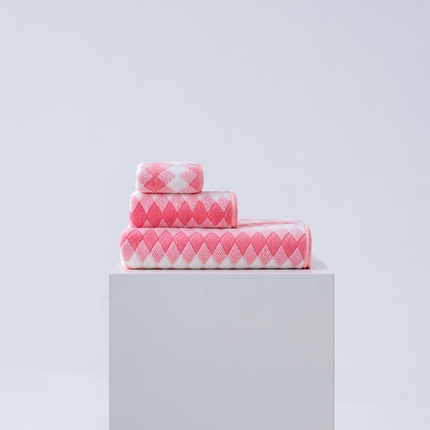 91家纺网 家纺一手货源 找家纺 （总）跨境电商珊瑚绒方巾毛巾浴巾套装三色格外贸爆款TEMU热销希音速卖通可压缩可真空打包