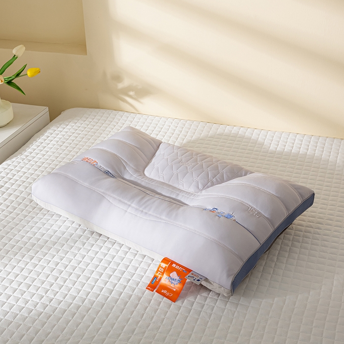 91家纺网 家纺一手货源 找家纺 萌番宝 2025新款护颈枕劲动力羽丝绒星级酒店枕芯 灰色单凹劲动力48*74cm