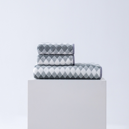 91家纺网 家纺一手货源 找家纺 （总）跨境电商珊瑚绒方巾毛巾浴巾套装三色格外贸爆款TEMU热销希音速卖通可压缩可真空打包