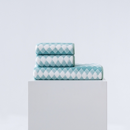 91家纺网 家纺一手货源 找家纺 （总）跨境电商珊瑚绒方巾毛巾浴巾套装三色格外贸爆款TEMU热销希音速卖通可压缩可真空打包