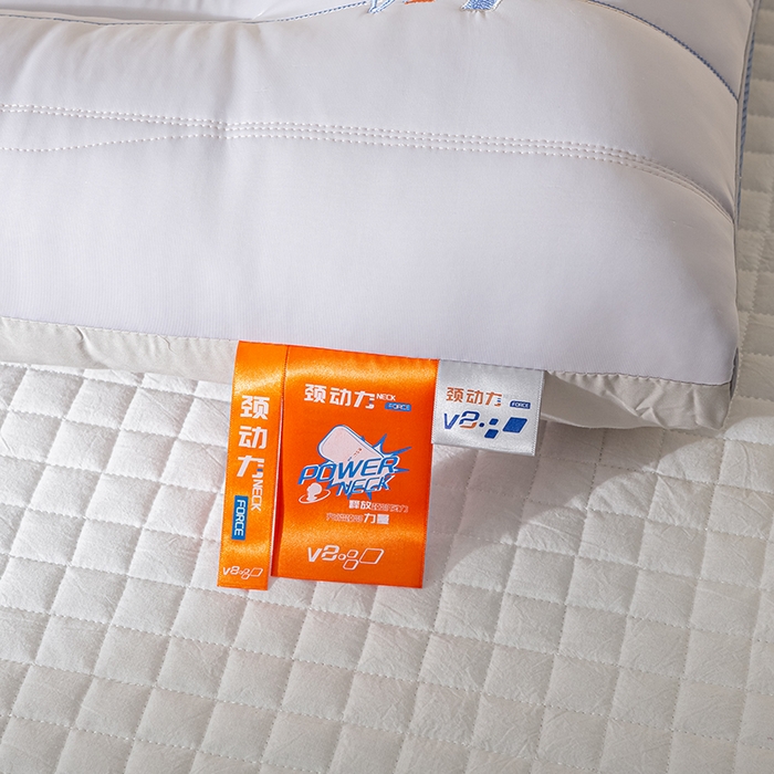 91家纺网 家纺一手货源 找家纺 萌番宝 2025新款护颈枕劲动力羽丝绒星级酒店枕芯 灰色单凹劲动力48*74cm