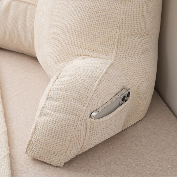 91家纺网 家纺一手货源 找家纺 一兰家纺 2025新款单人加厚雪芙绒格三角靠垫床上靠枕沙发靠背阅读枕 爱荳-奶昔米