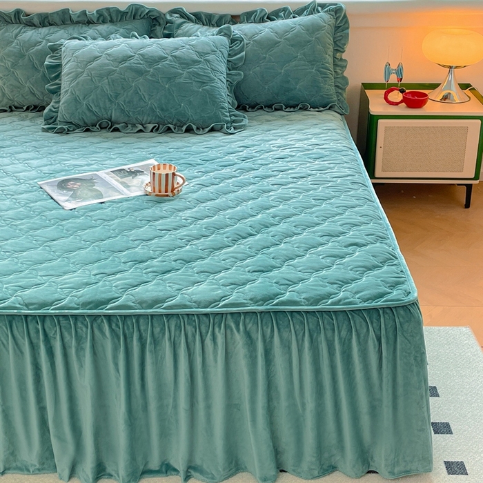 91家纺网 家纺一手货源 找家纺 （总）忘忧草 2023新款宝宝绒夹棉床裙保暖牛奶绒优雅系列