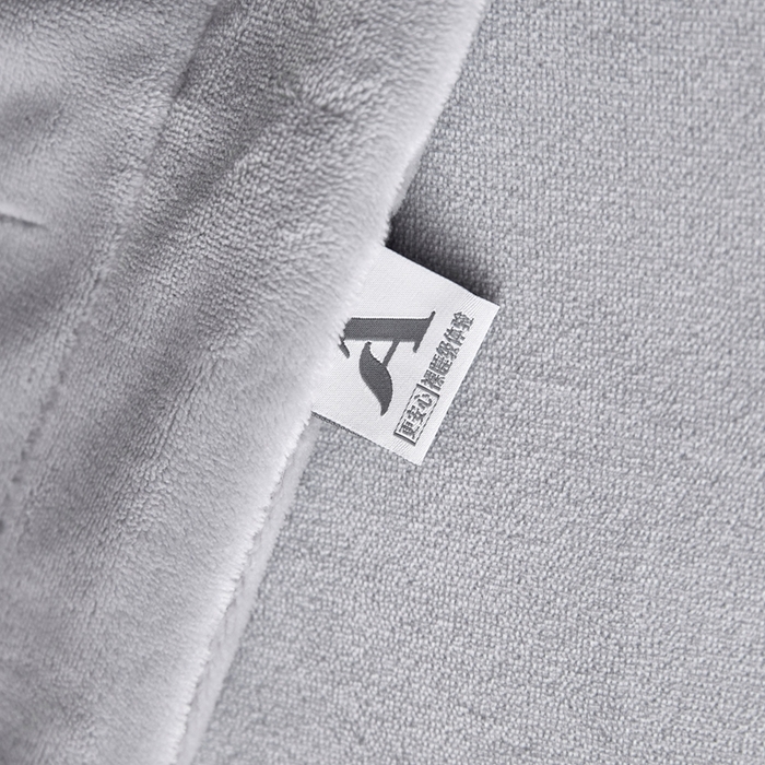 91家纺网 家纺一手货源 找家纺 佑先生 2025新款蝴蝶绣花绒四件套 月光灰