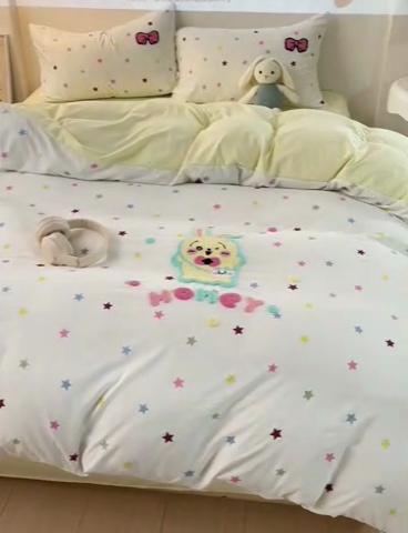 91家纺网 家纺一手货源 找家纺 茉礼 2025新款云朵棉毛巾绣印花四件套 乌萨奇