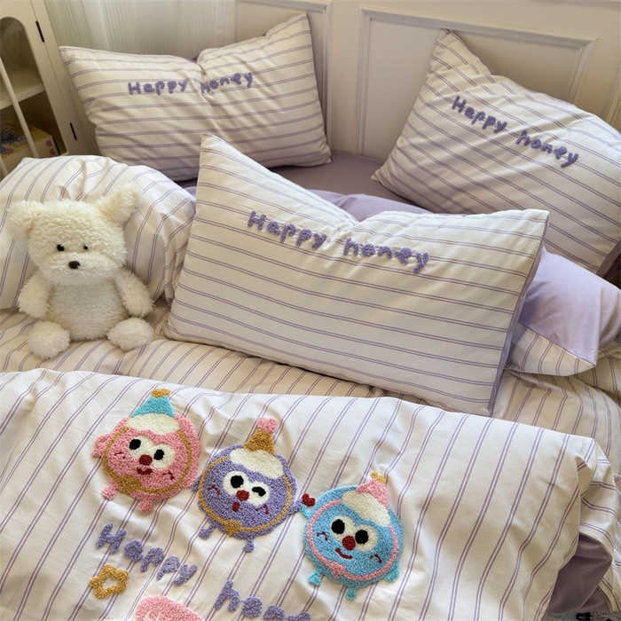 91家纺网 家纺一手货源 找家纺 （总）有间小屋 2025新款全棉条纹印花+毛巾绣系列四件套