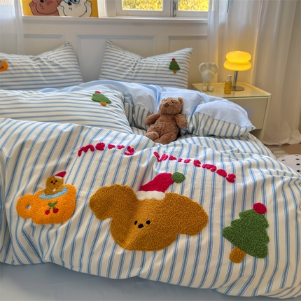 91家纺网 家纺一手货源 找家纺 （总）有间小屋 2025新款全棉条纹印花+毛巾绣系列四件套