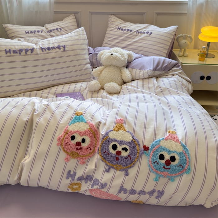 91家纺网 家纺一手货源 找家纺 （总）有间小屋 2025新款全棉条纹印花+毛巾绣系列四件套