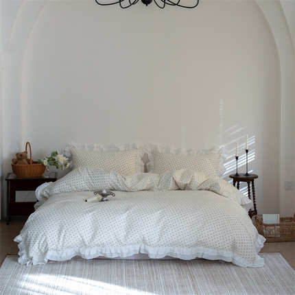 91家纺网 家纺一手货源 找家纺 尺素 2025年小碎花纯棉花边四件套全棉田园风荷叶边被套纯棉床单棉法式套件1.8纯色床笠套件 南乔桃粉（花边款）